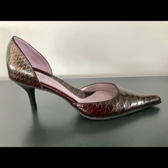 Kenneth Cole Pumps (Mid Heel Height) - Picture 3 of 8
